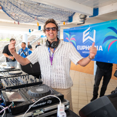 Oli (Oliver Bray) live at the Euphoria Weekender 2025. Thu 22nd May. Beachaven Club