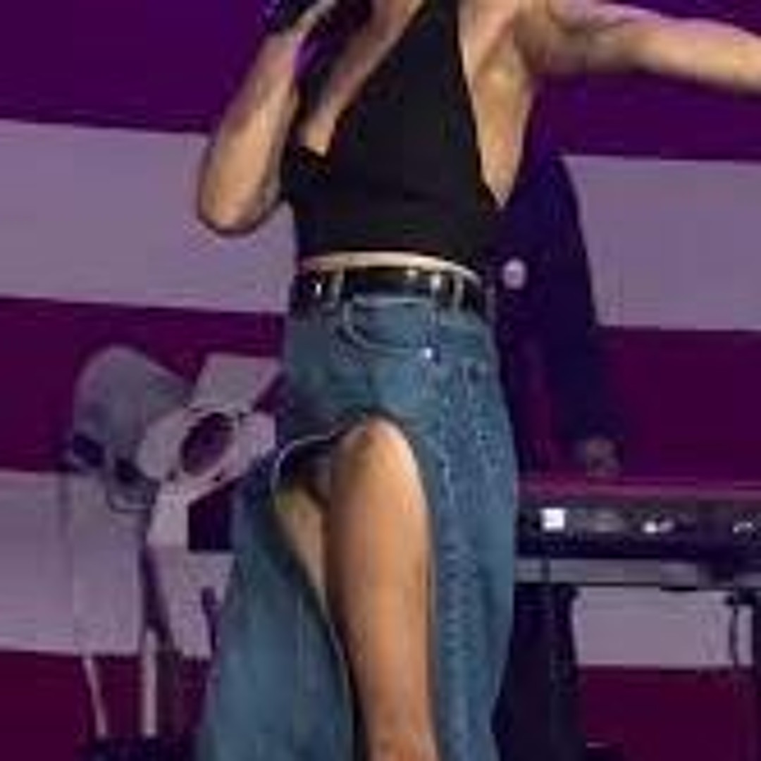 Stream episode Maren Morris Wardrobe Malfun by Gagan kumar podcast