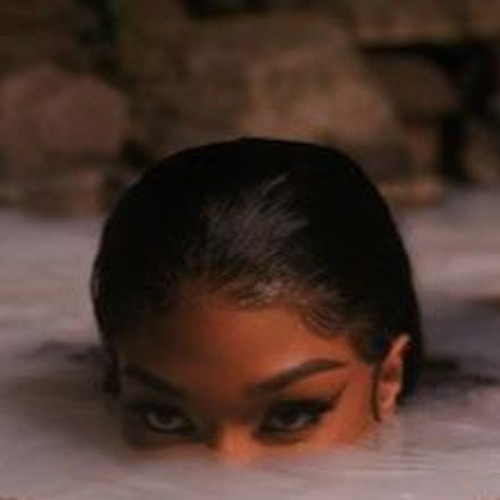 Megan Thee Stallion ( Mamushi ) remix ( trance ?)