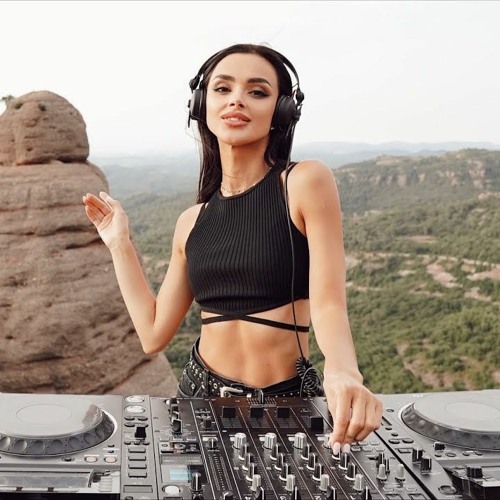 Korolova - Live @ Catalonia, Spain / Melodic Techno & Progressive House Mix