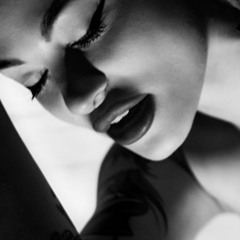 Porcelain Black - Hurt