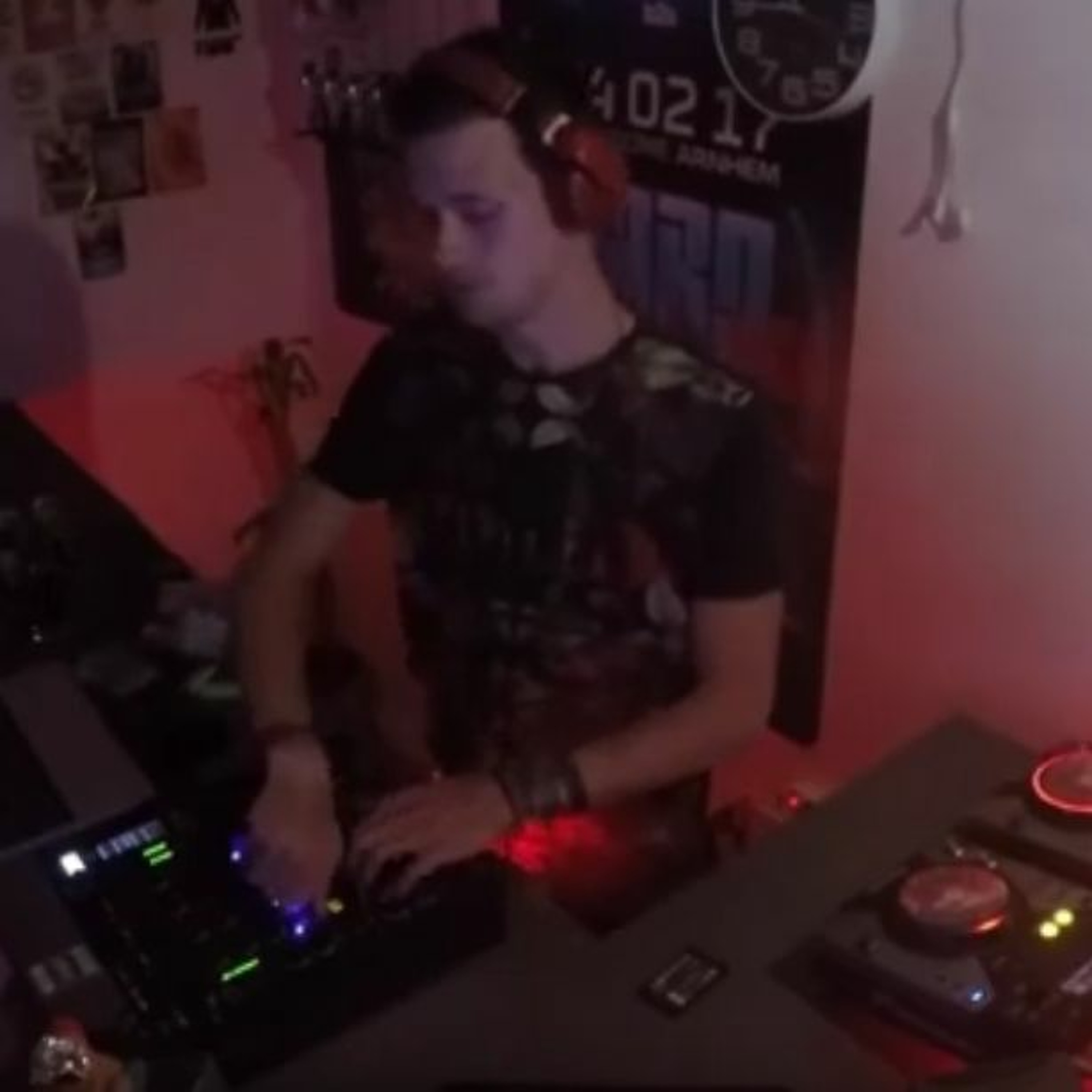 DDZ Presents: a Livestream
