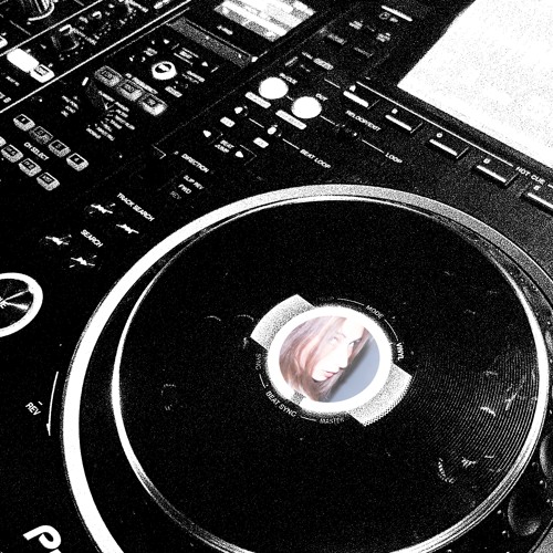 DAVIN - Layla's Song (kmoe remix)
