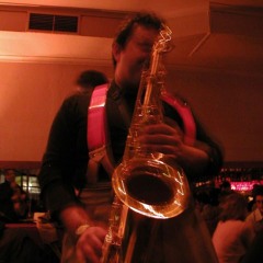 Softly, live at hippo with Bob bertels on sax, eric ajaye on bass, me on tenor sax