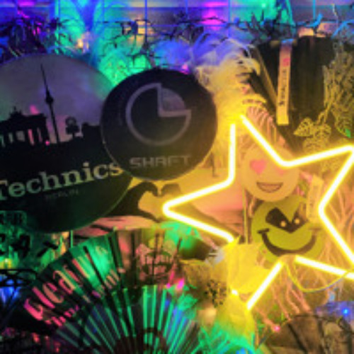 tech house@lucky isis style!