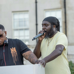 denim affair Lucian alongside grizzli