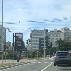 Diferente ( prod. byizauke‬ )