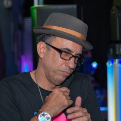 Hot In Herre / Ain't Too Proud To Beg / The Jump Off