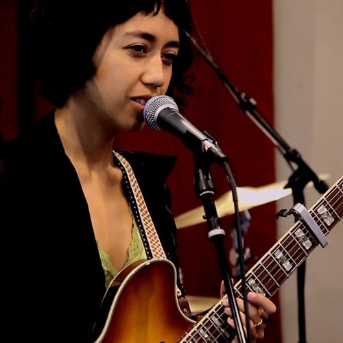 Haley Heynderickx "No Face" Live at KDHX 7-12-18