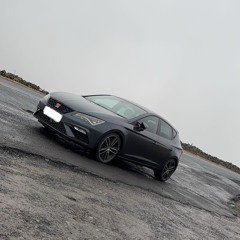 Pullin up in a seat Leon cupra mush