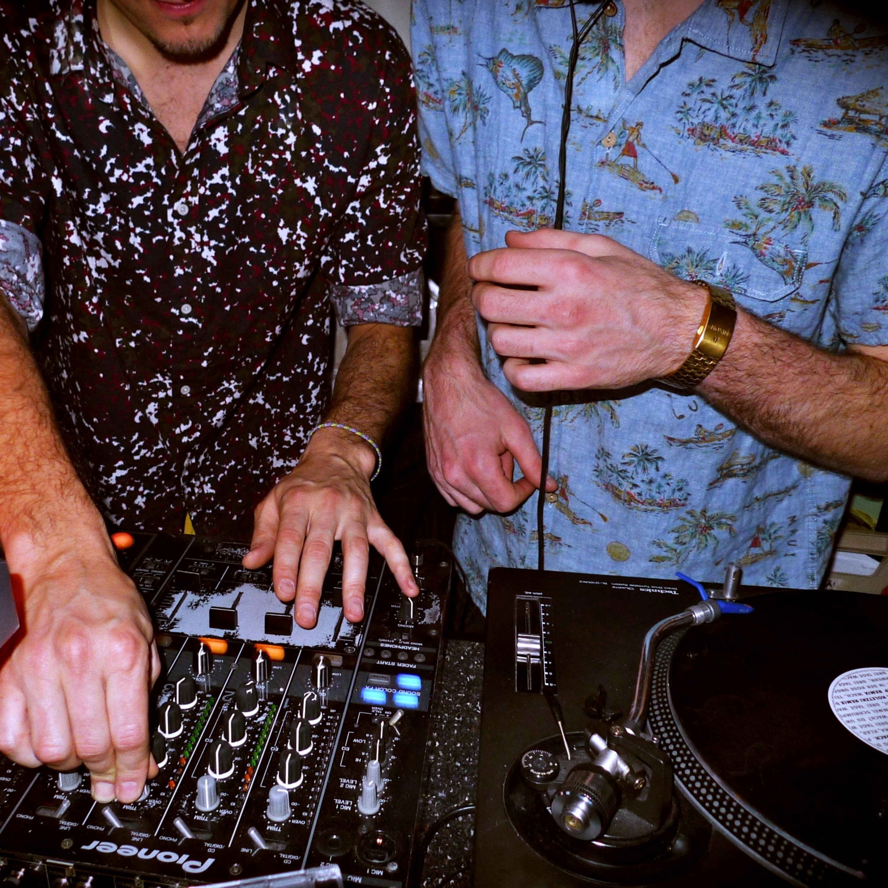 DEEP Jackin\' ACID! - R A D I O