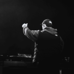 RAVE ON (LIVE TECHNO BOOTLEG)