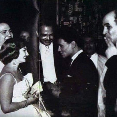 ‎⁨وتقول لي شوف القمر .. ويايا شوف القمر