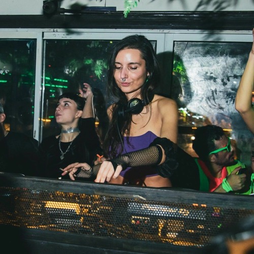 Shuka -  Moon in Techno * Luna en Techno