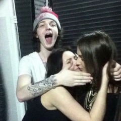 Не Нужна (ft. Yung Trappa)