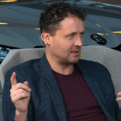 "eXi": Dzintars Dreibergs par kino mākslu, latviešiem, Valteriem un Kambalu, basketbolu jaunībā un sapni par NBA