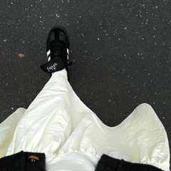 희게 불타는 달 Inst.