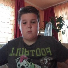 VZS - Tronfoszto - BRUTÁLIS MASHUP - Szerginek szülinapjára TÁVEN