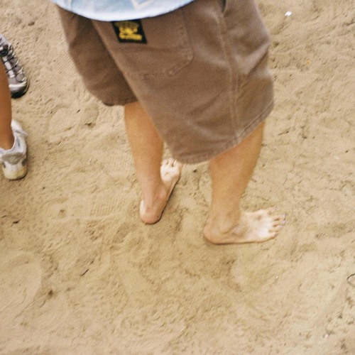 Mood Radio #1. by sabbahudin // 34° im House [vinyl only]