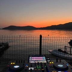 Afro House-Tech House-Latinas-Summer Mix