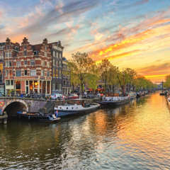 Amsterdam - Crispy feat. Slice