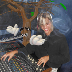 Southern Story (feat. Cowgirl Clue)