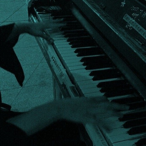 DON'T FALL ASLEEP (CLIP)