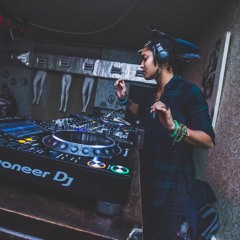 Pö - Live @ Red Light Radio