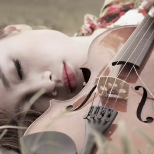 Скрипка о любви. Красивая девушка со скрипкой. Музыкальная девушка. Девушка с музыкальным инструментом. Фотосессия со скрипкой.