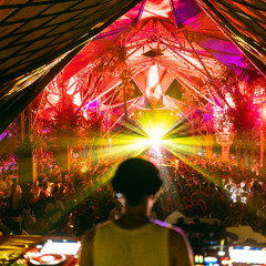 Sonnero @ Universo Paralello 2024/2025 Main Floor - New Year's Eve Warm Up Set