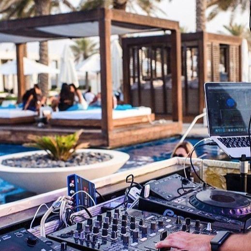 Lounging- Nu-Disco/Deep House