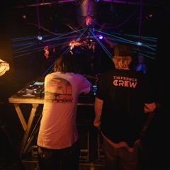 The Wilds @ 7 Years Tiefdruck with Lampe