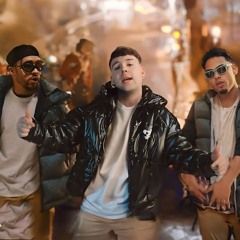 Quevedo, Bad Bunny, Myke Towers - Amores Como Tú