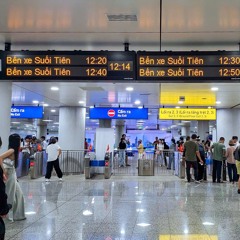 Tàu Metro Tp.Hcm_ga Bến thành lúc đông khách, tầng hầm, indoor