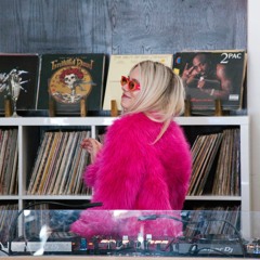 Saturday Social @White Rabbit - DJ Barbs