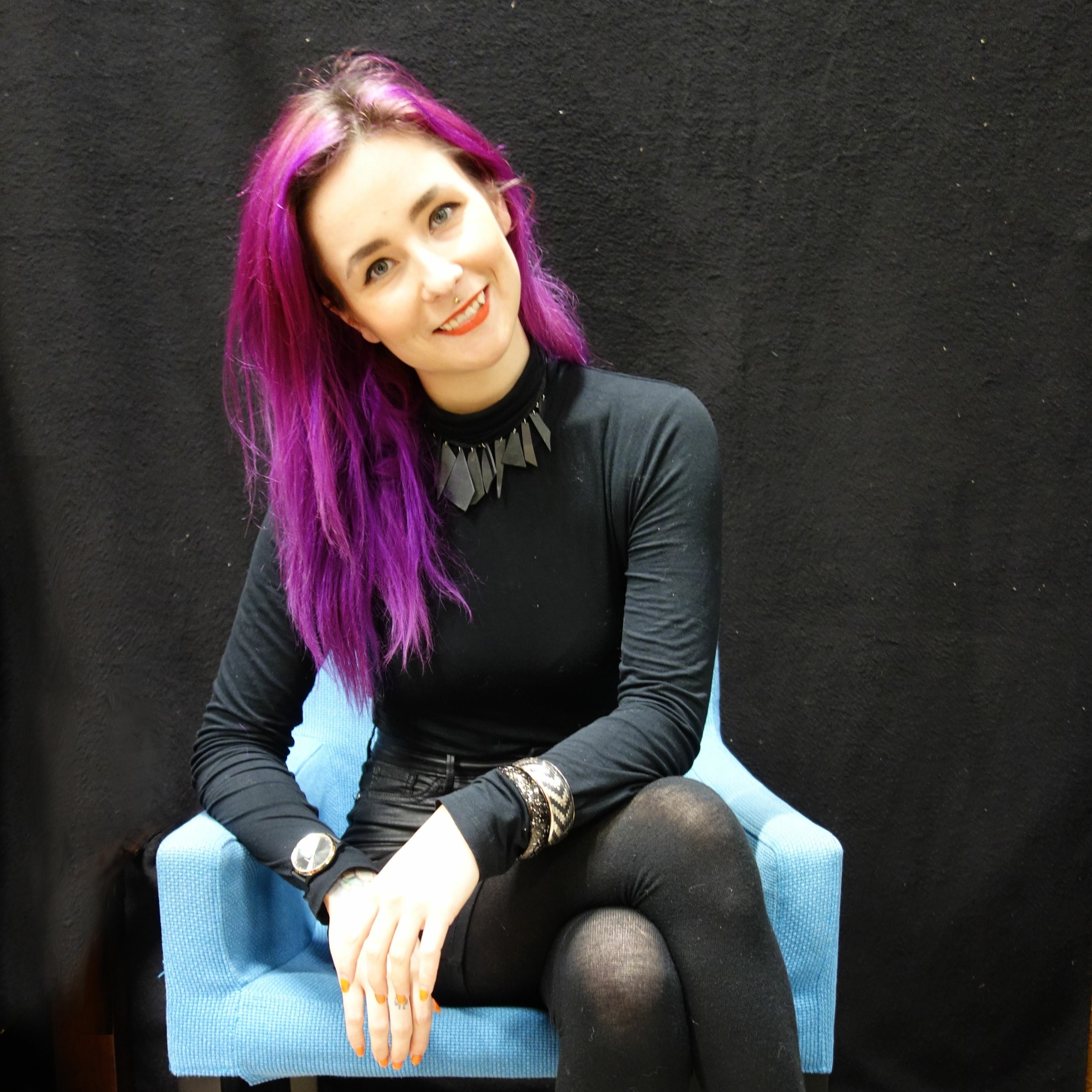 OLKAA HYVÄ, RAKASTAKAA ITSEÄNNE: Johanna von Hertzen 7.11.2021 - Lähiradio 100,3MHz. episode artwork