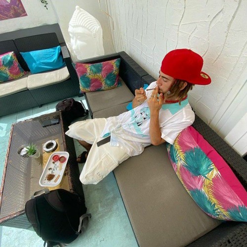 t tngo en mis sesos/ no paro d pensarte