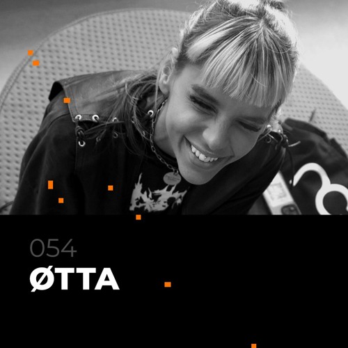 Glitch Podcast 054 / ØTTA