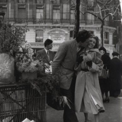 أنتِ امرأة صنعت من فاكهة الحب