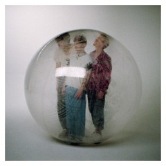 RAUM27 & CONNY - Seifenblase