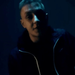 VKIE - ZNOWU SŁYSZĘ OD NIEJ KOCHANIE