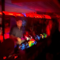 Stove live at The Goose | Bellas