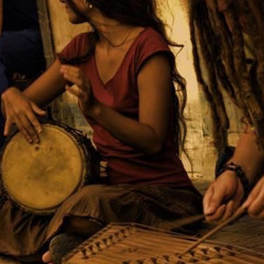 ‎- سمراء كُفي البكاء واطربينا