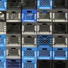 CHINESE STEEL. CLIMBING ON THE CRATES