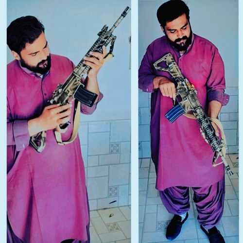 Right_Here_Right_Now_-_Abhishek_Bachchan,_Sunidhi_Chauhan_(Bluffmaster)_[slowed___reverb](256kbps).m