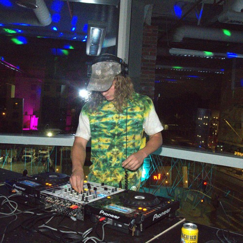 Wyatt Vibes Bass & Tech House Mix #1