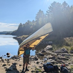 Jamn 25 5 - Quetico River, Portaging