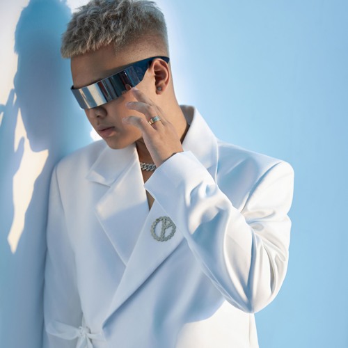 Khoang Cach Tinh Yeu - LongTran ( HD Minh Boom )