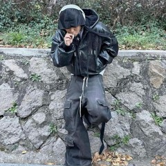 зацените как я курю в белом мерседесе