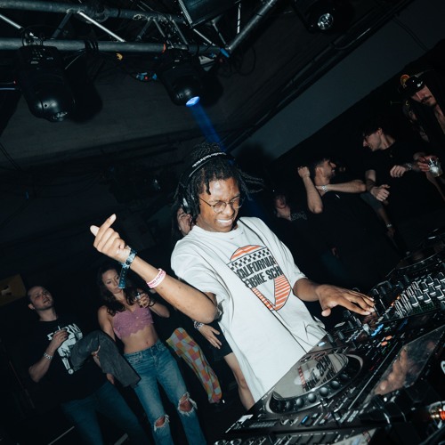 skrillex - redline dash! [six28 remix]